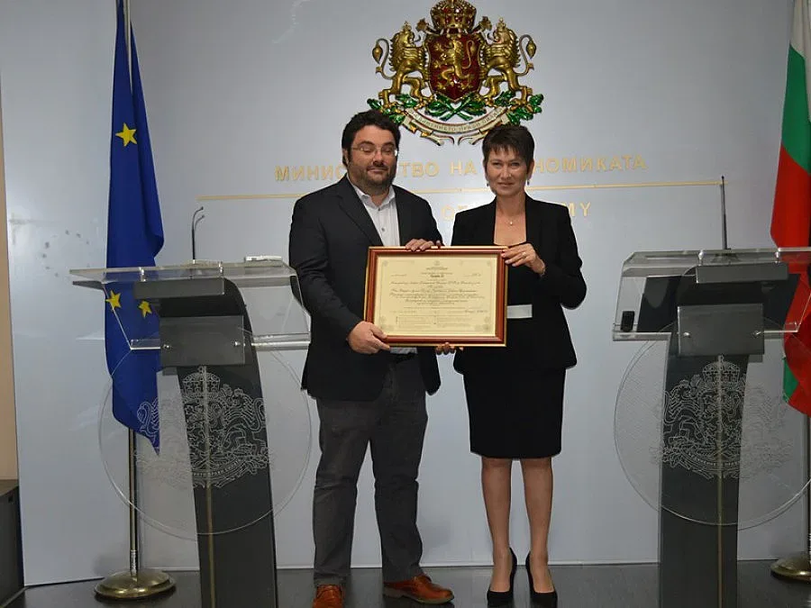 Завод за части за коли наема още 400 работници