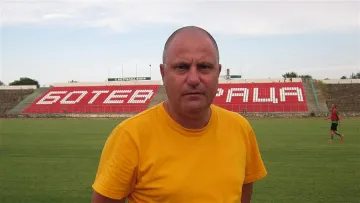 Бившият старши треньор на "Ботев" /Вр/ 