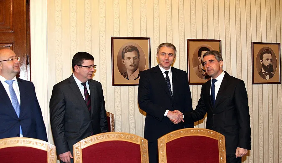 Плевнелиев обсъди стабилността в страната с ДПС