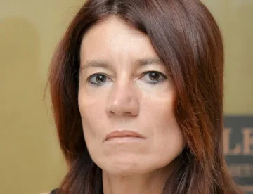  Честит 8 март, дами!  И на вас, жени!