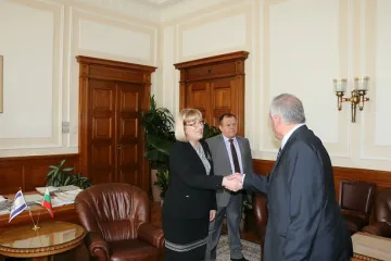 Цачева прие делегация на Ксенета