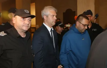 Съд решава дали да пусне от ареста кмета на Варна