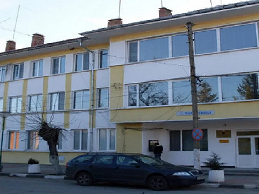 Общината в Ружинци дари автомобил на полицията