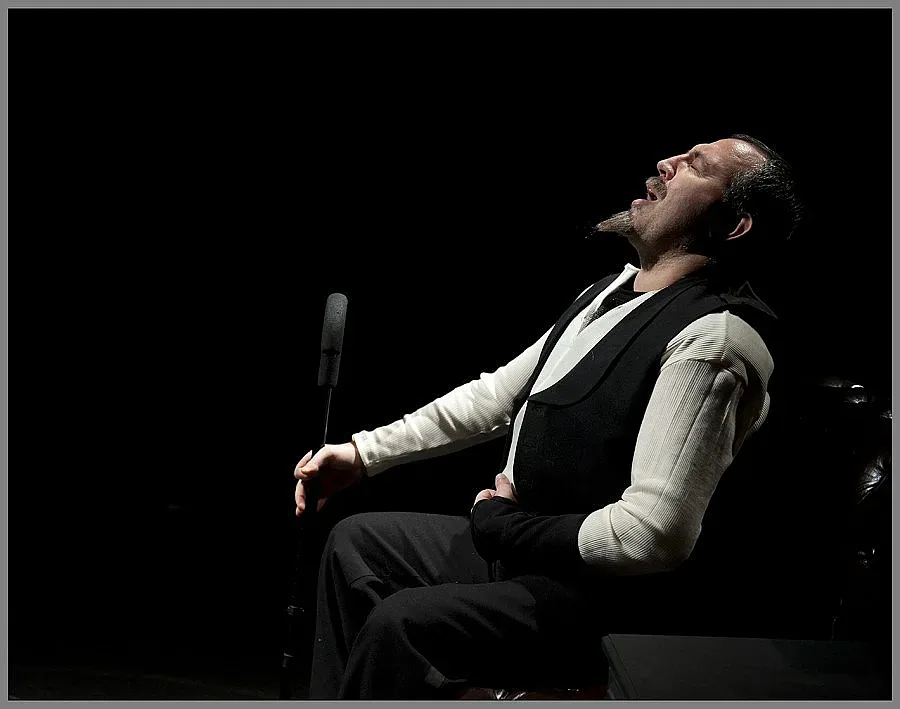 Народният пак захапа Мутафчиев