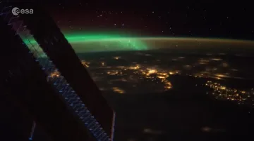 Северното сияние, заснето от Космоса (ВИДЕО)