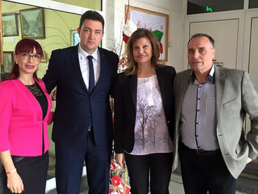 Изложба за ЧРД на Жени ГЕРБ в Петрич