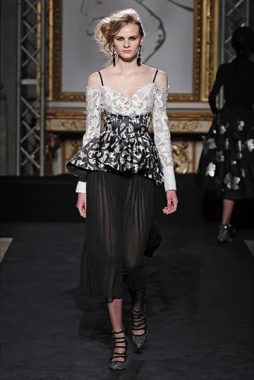 Роко Бароко сдобри Адам и Ева