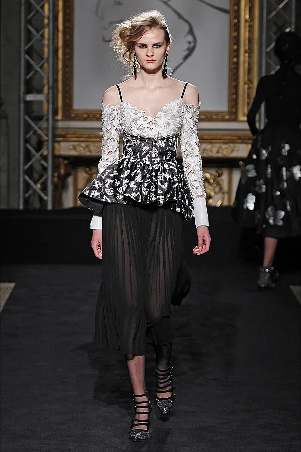 Роко Бароко сдобри Адам и Ева