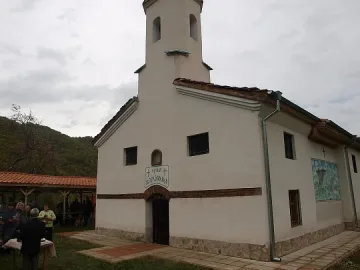 Тросковският манастир- построен с мляко, захар и яйца