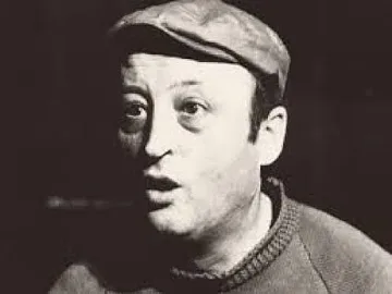 Изгоря домът на легендарен български артист /снимка/