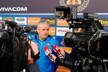 Близо един час конско за "Левски"