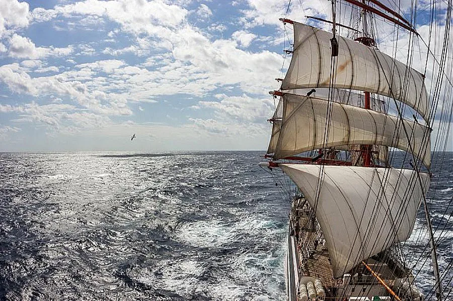 Търсят доброволци за регатата "Тол Шипс"