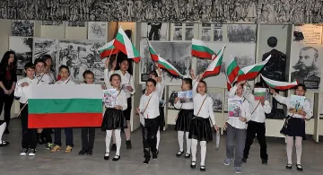 Уроци за герои сред пушки