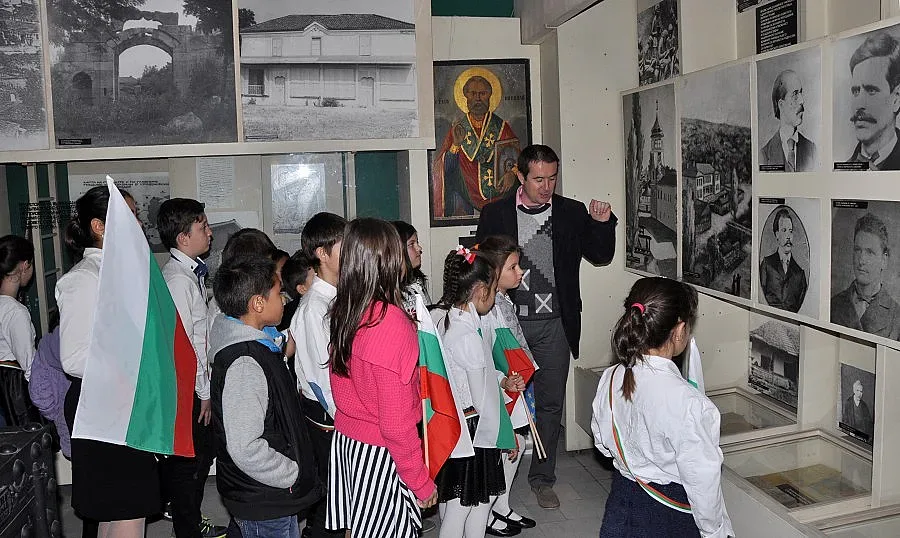 Двоен урок по родолюбие в Хасково 