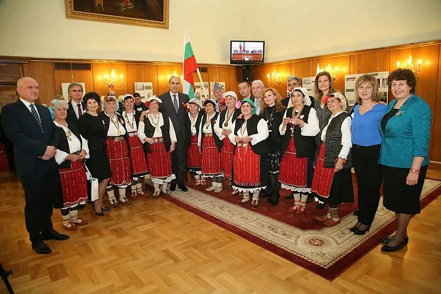 Майсторки на мартеници в парламента