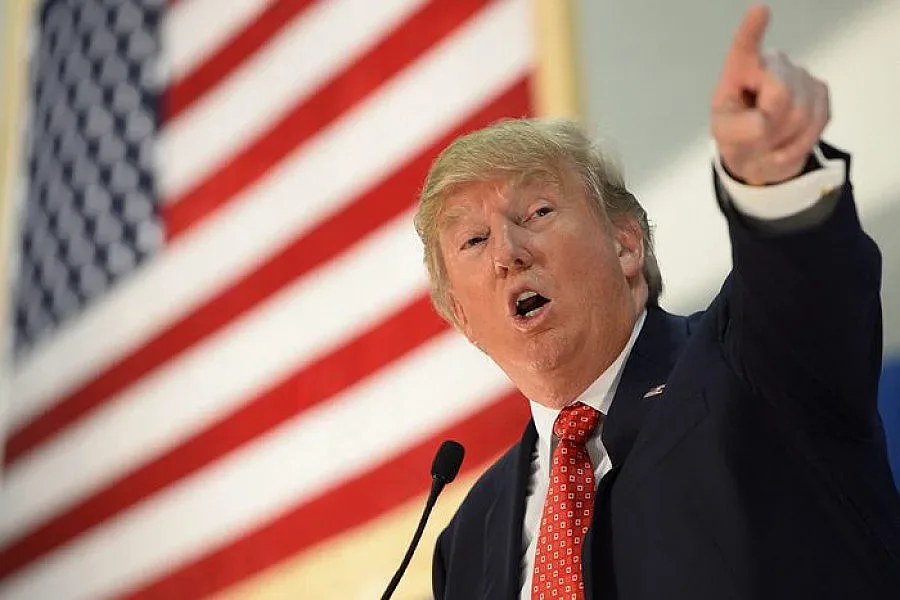 Съюзници на Клинтън готвят заговор срещу Тръмп