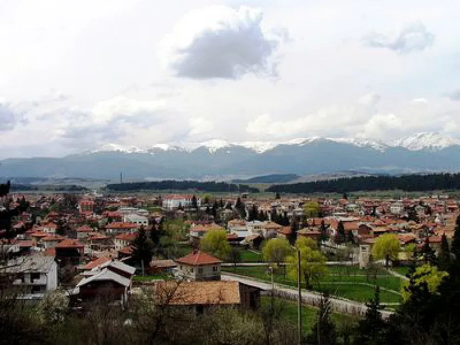 Работник се преби от строеж в село Баня 