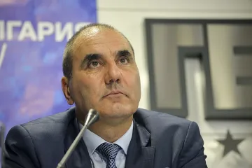 Цветанов с ударна обиколка в страната