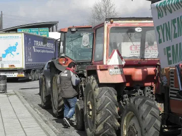 Блокадата удари наши фабрики