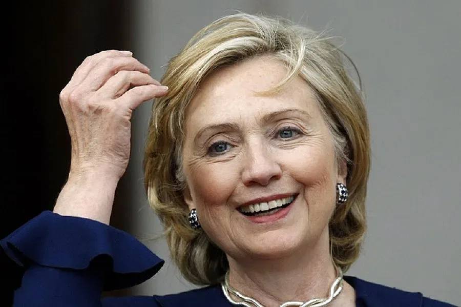 Безапелационна победа на Клинтън в Южна Каролина