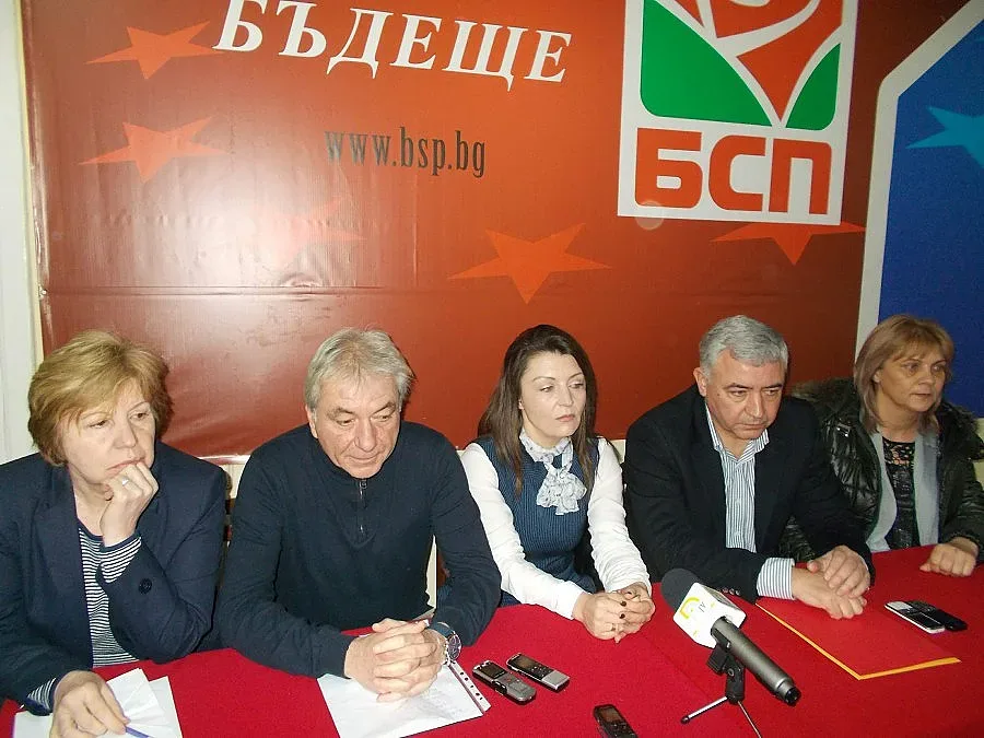 БСП стяга още вотове на недоверие