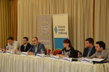 Малките партии говорят много, но от тях нищо не зависи