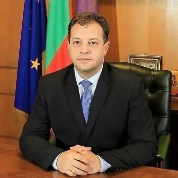 Чакаме милион туристи в  старата столица през 2016 г.