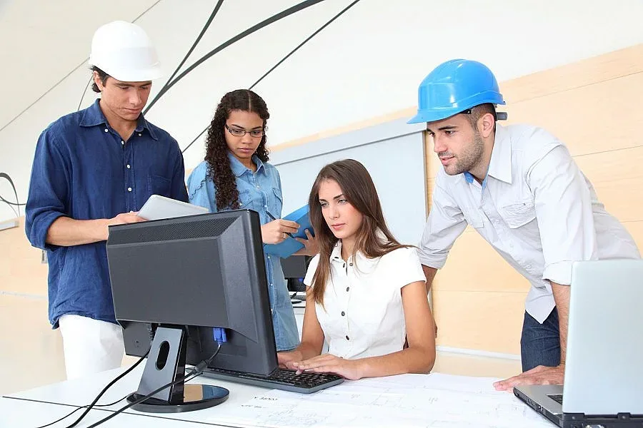 690 лв. минимална заплата за висшисти (ОБЗОР)