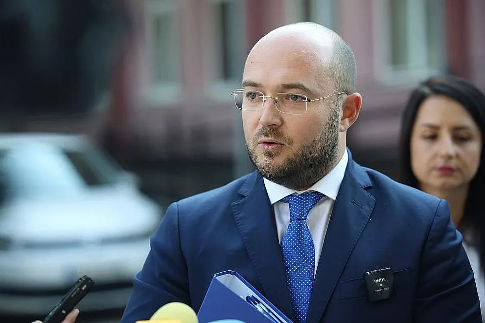 Юрист с впечатляваща биография влиза в правосъдието