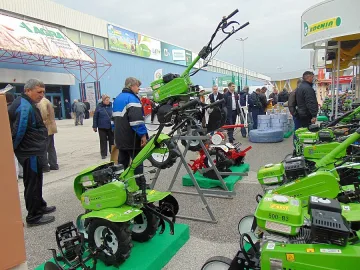 Домати като грах и грозде Путин- хит на АГРА 2016