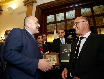 Предлагат Българската църква за Нобел