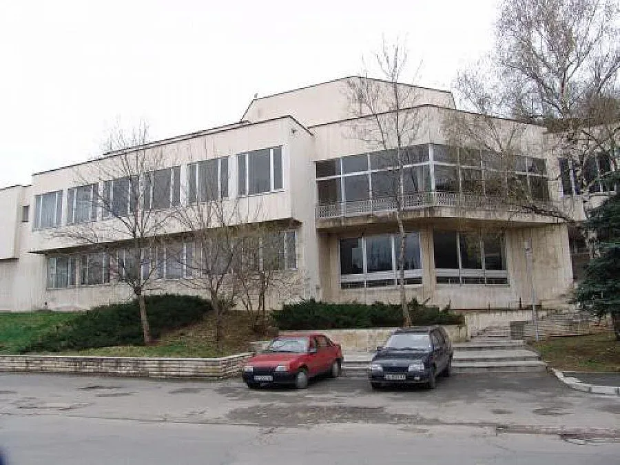 Бивш офицер в МВР бе отличен за любовен поет №1