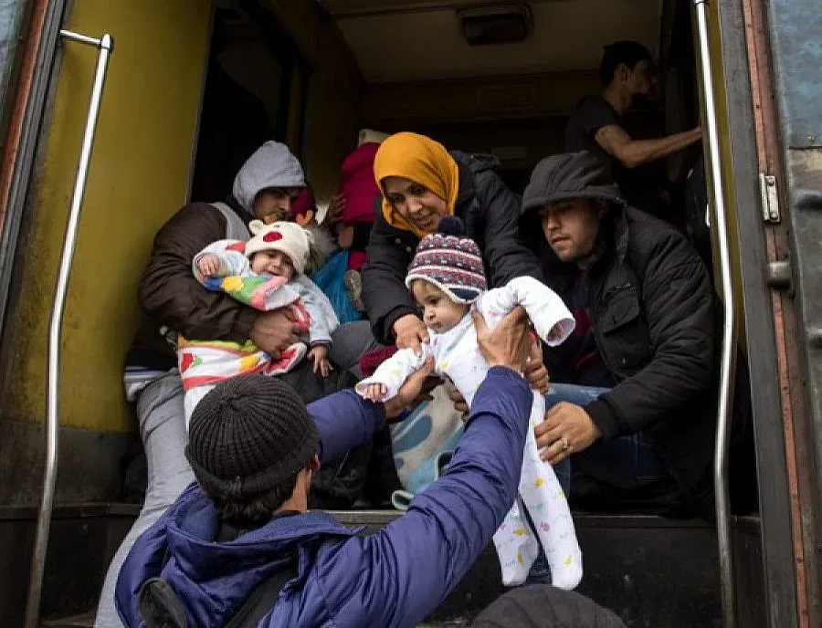 Борисов освободи и зам.-шефа на Агенцията по бежанците