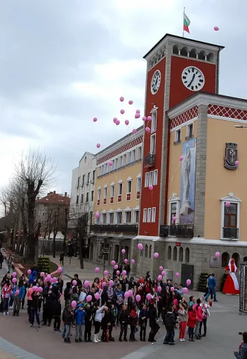 1/2 от учениците - пасивни наблюдатели на агресията 