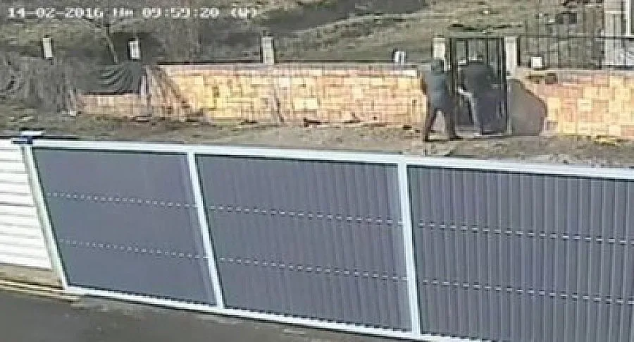 Обир посред бял ден в "Люлин" (ВИДЕО)