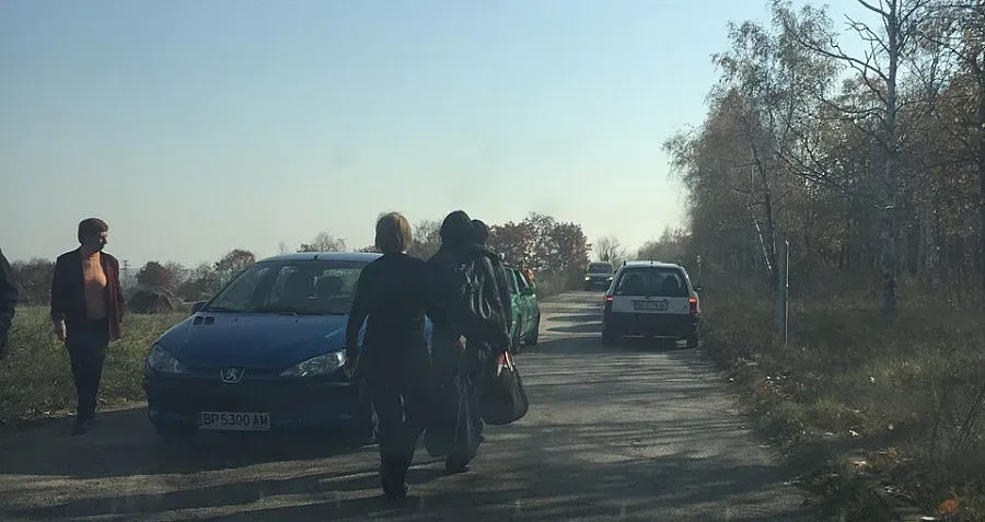 Плащаме за чистачка и в гробищата