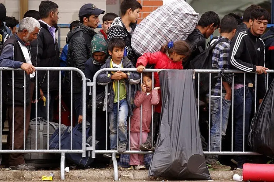 Словения изпраща армията срещу мигрантите