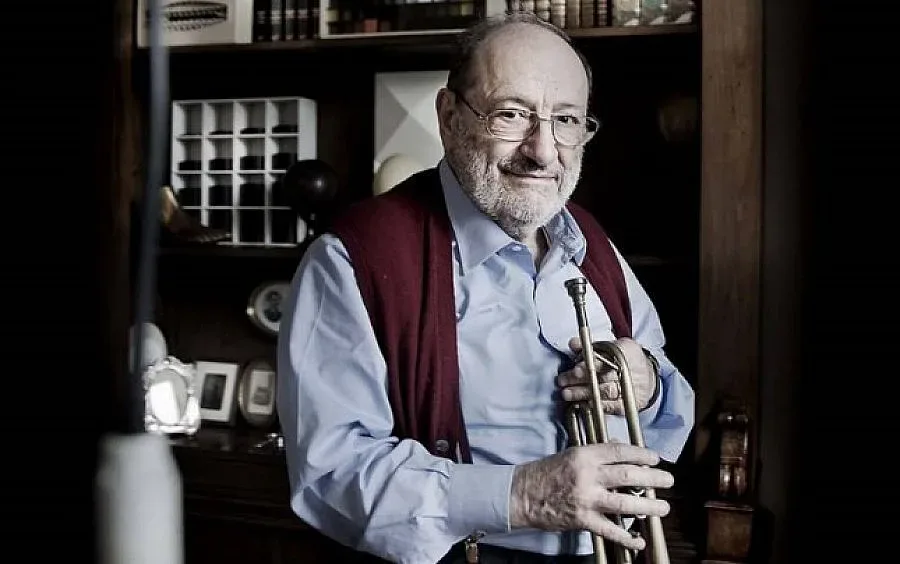 Умберто Еко се възхищавал на глаголицата