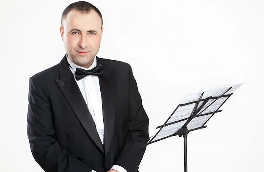 Дженифър Анистън и Руслан Мъйнов се вталяват със "Зоната"