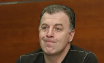 Селфита и питка за Сираков на турнир