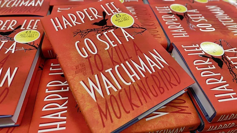 Почина писателката Харпър Ли