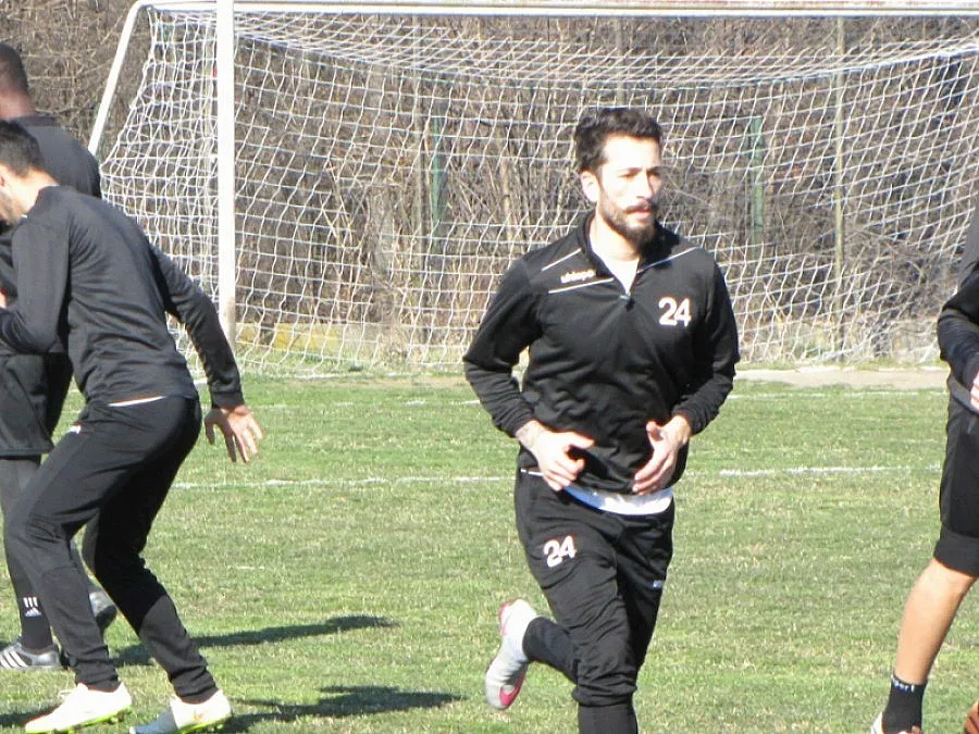 "Смърфовете" подписаха с португалец