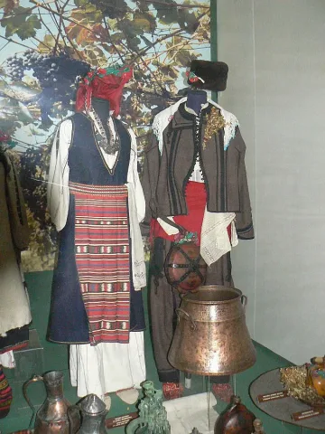 Врачанските булки с червен воал 