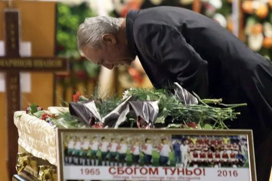 "Мила родино" звуча за Туньо за последно (ОБЗОР)