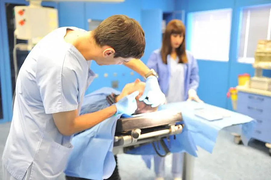 Клиника на 12-ия етаж