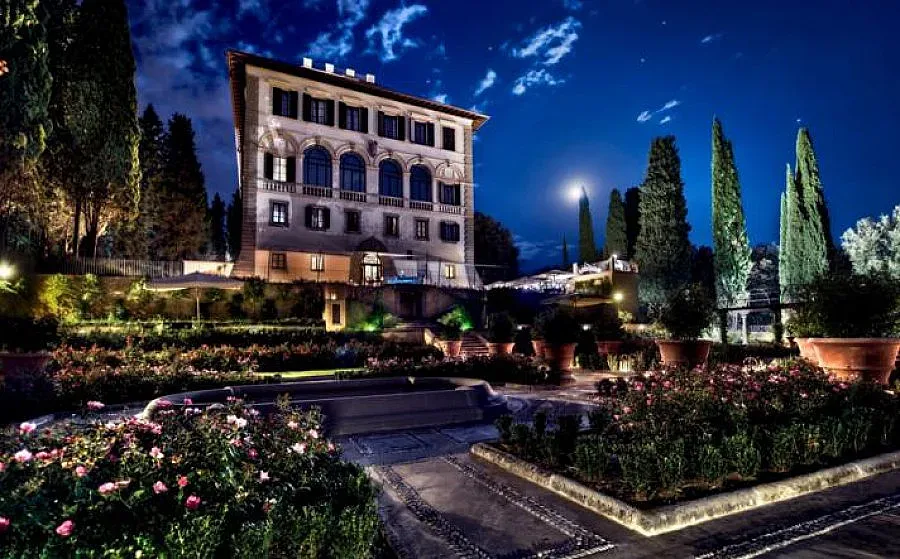 $10 000, за да се къпете в шампанско