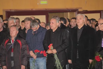 Пеневата чета изпрати Железния Туньо (ВИДЕО)