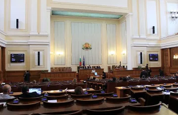 Започват дебатите за вота на недоверие