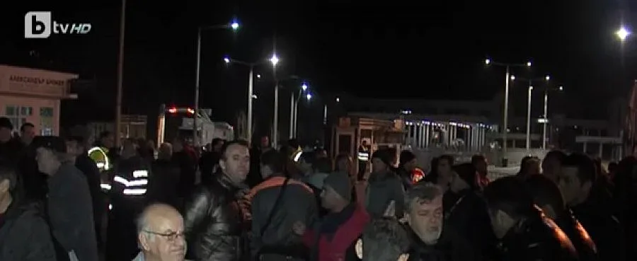 Редят тировете в две колони на Кулата