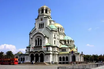 По 5 лева на човек за групи в "Ал. Невски"